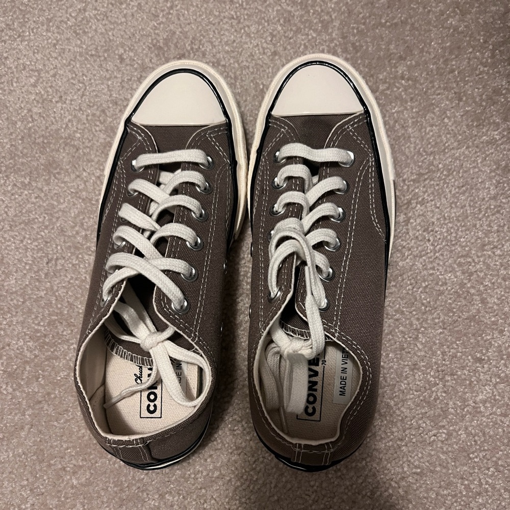 Converse Chuck 70s low top taupe brown sneakers 37